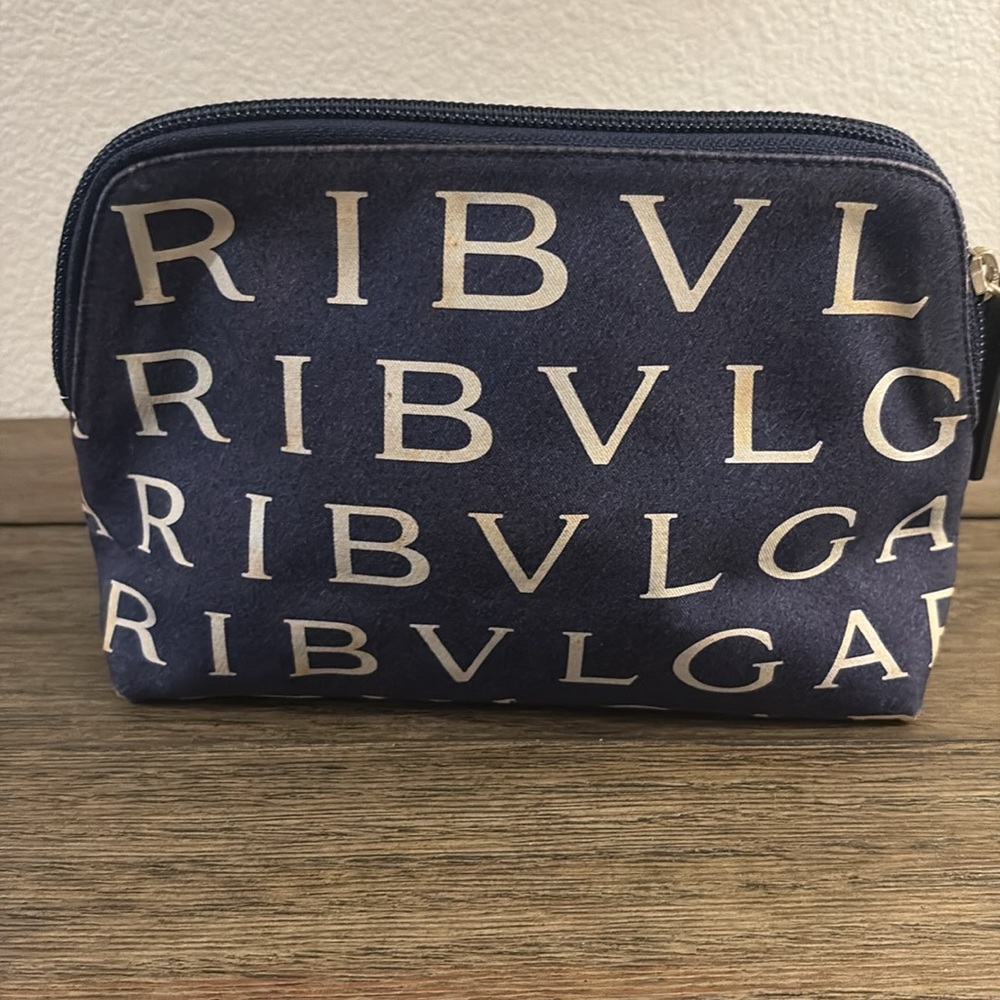 [BLVGARI] Signature Logo Navy & White Cosmetic Full-Zip Travel Toiletry Bag - Picture 2 of 11
